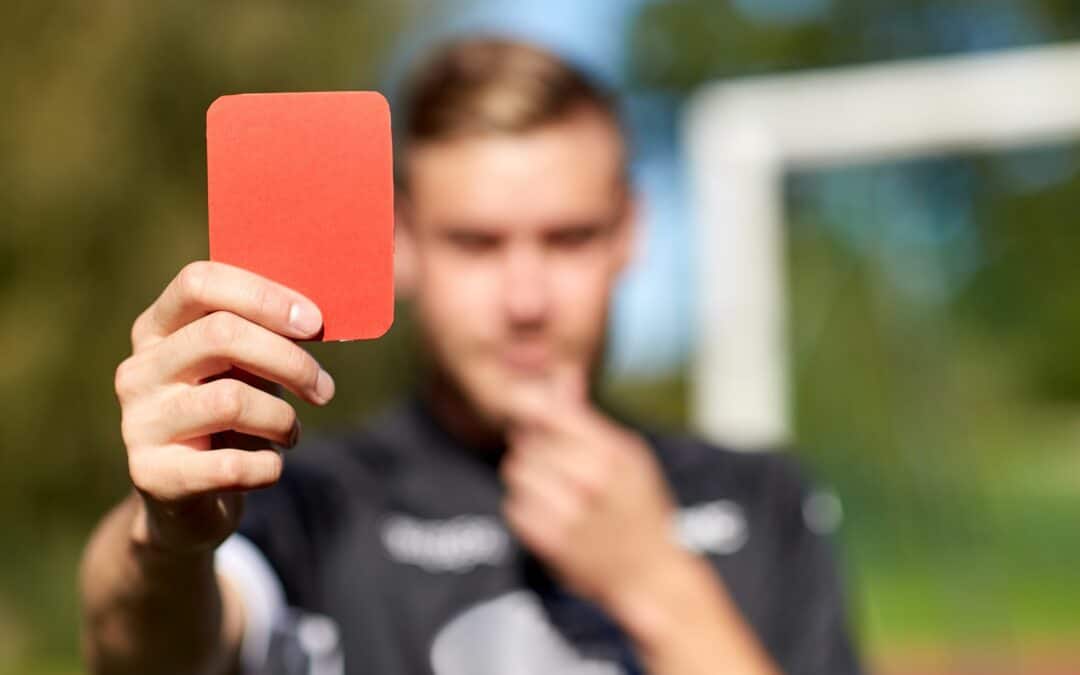 Rote Karte für Gewalt im Fußball